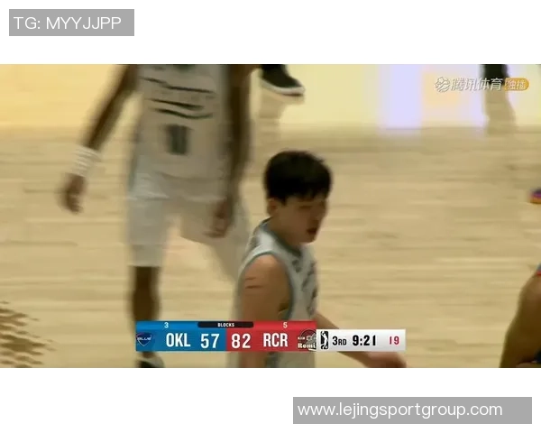 托布绝杀失利遭封盖03秒空接再被大帽翻倒在地真是倒霉透了